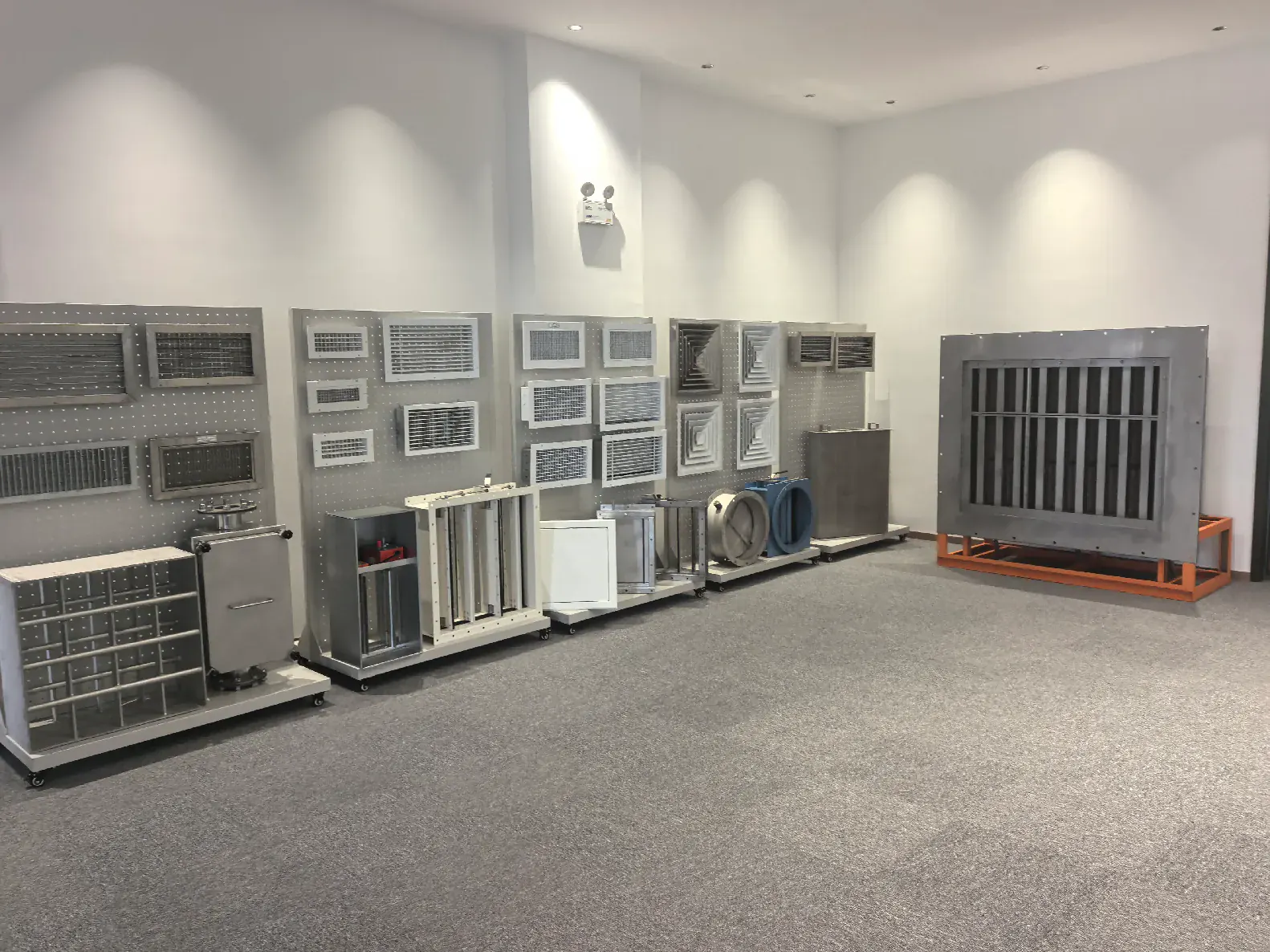 HETUO product showroom